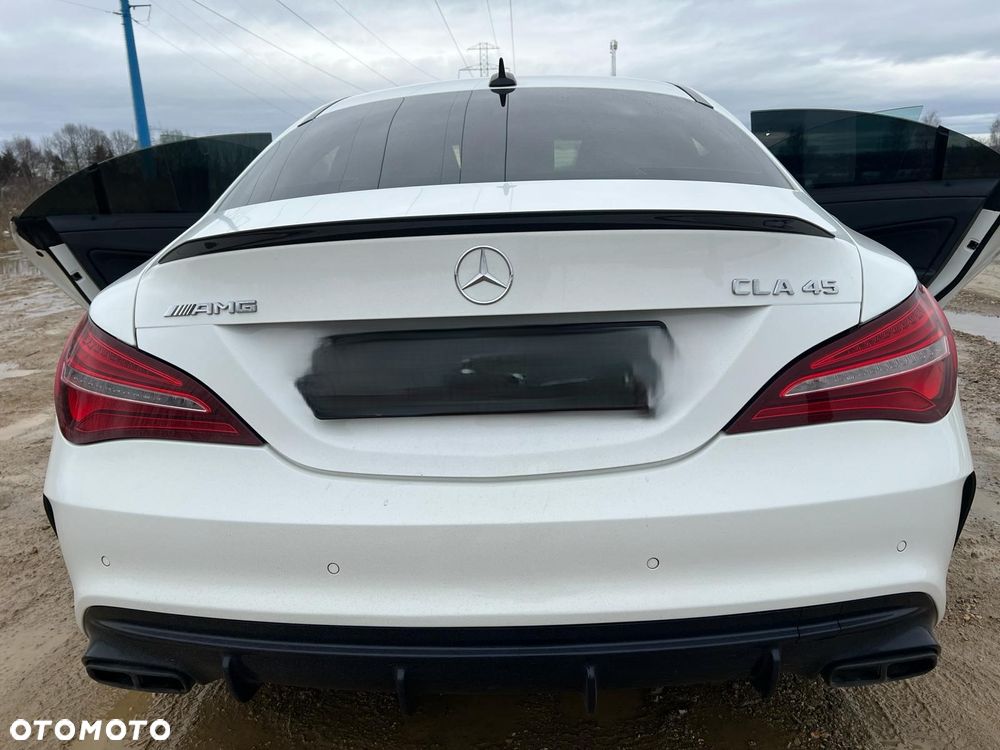Mercedes-Benz CLA - 23