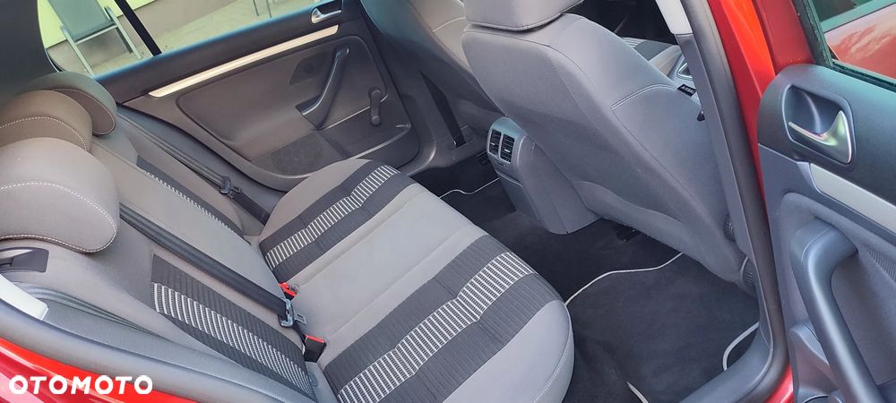 Volkswagen Golf 1.6 United - 17