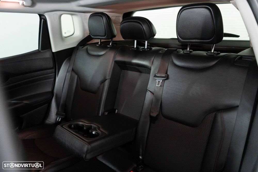 Jeep Compass 1.3 TG Trailhawk - 11
