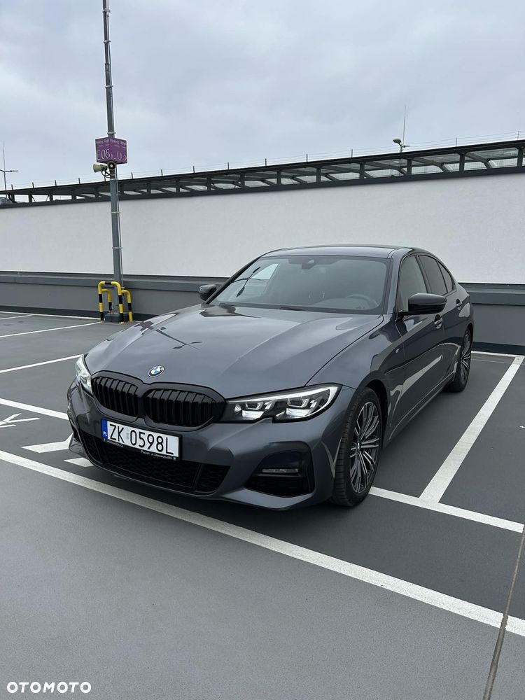 BMW Seria 3 320d M Sport - 3