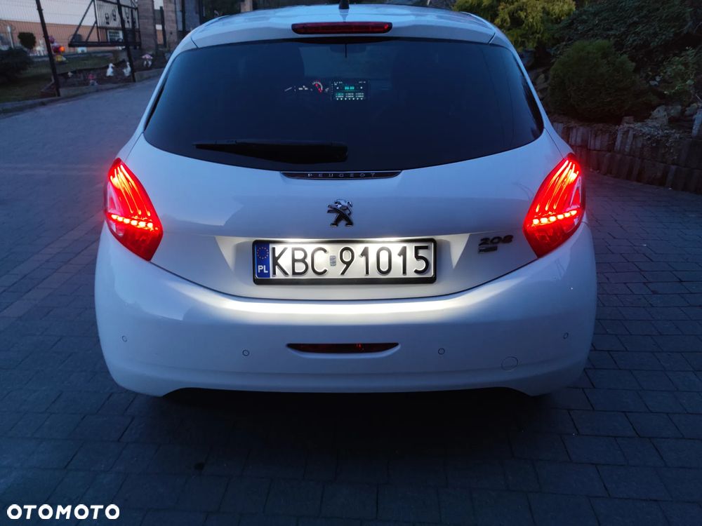 Peugeot 208 1.6 e-HDi Allure STT - 24