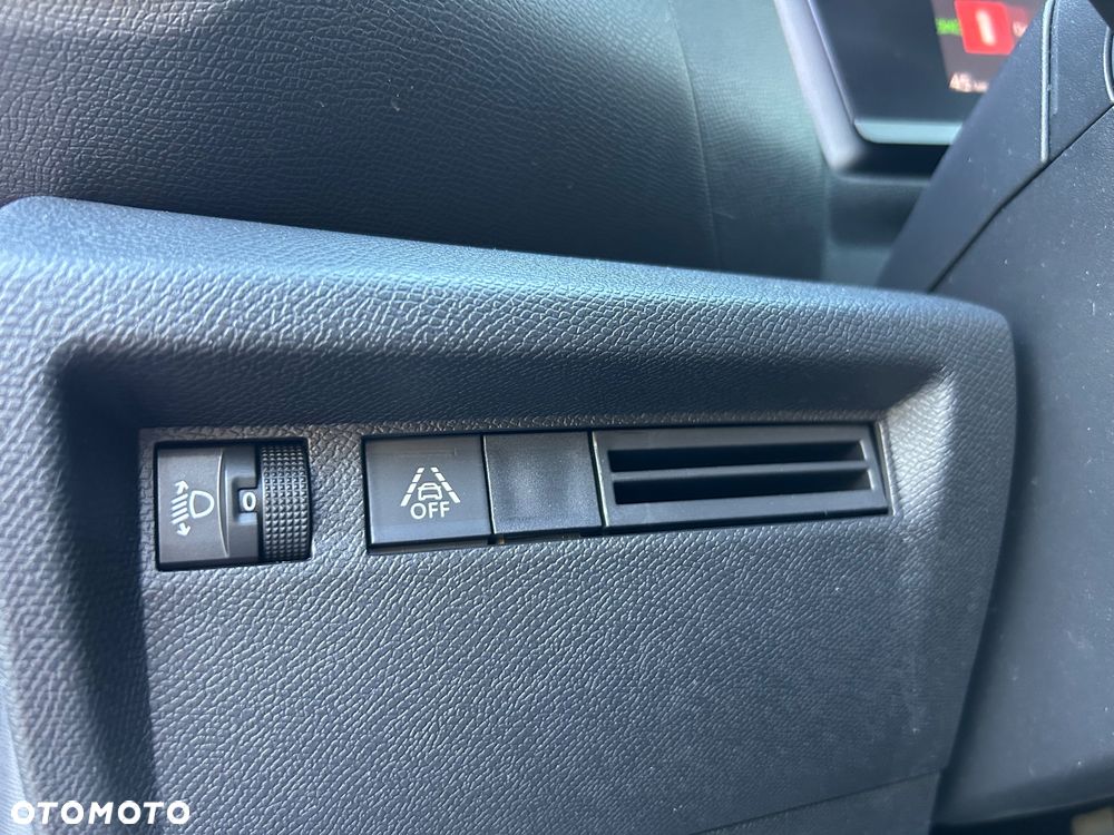 Citroën C4 PureTech 130 Stop&Start FEEL - 26
