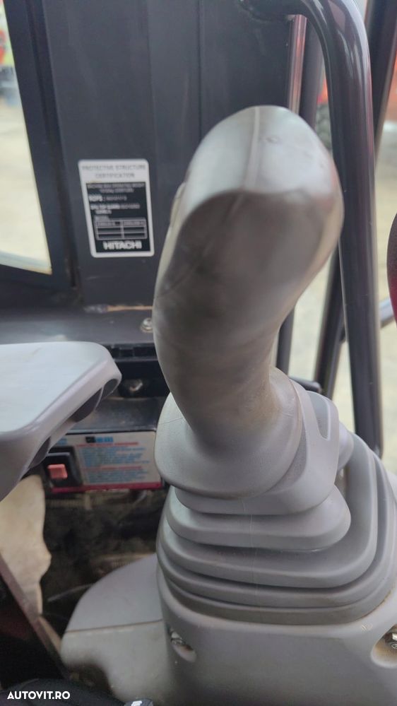 Hitachi ZX85, 2023, 2.314h, MASA OPERATIONALA 9,3tone, senile cauciuc pad, CUPLA RAPIDA HIDRAULICA si 3 cupe NOI, latime 2,2m, ad sapare 5m, inst picon pe brate, Aer cond, camera spate, posibil leasing 4 ani, CA NOU-PROMOTIE 63900 EUR+tva - 19