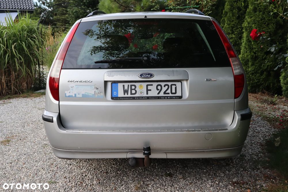Ford Mondeo 2.0 TDCI DPF Ghia - 20