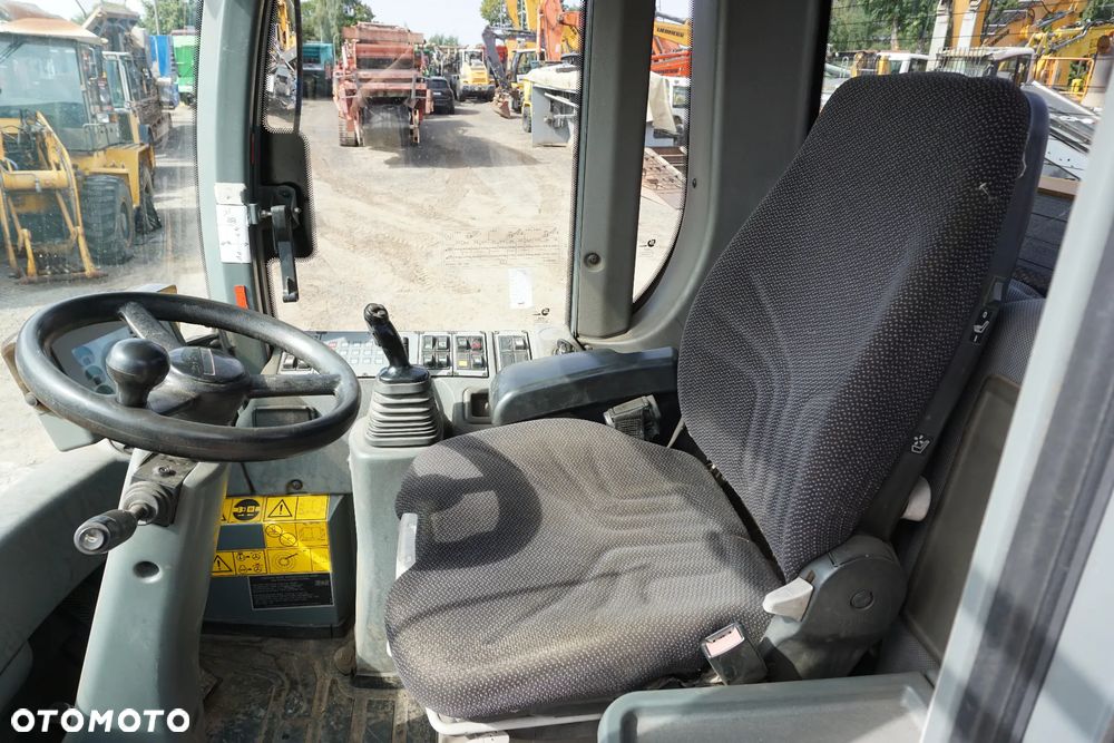 Liebherr L542 bez DPF i AdBlue - 22