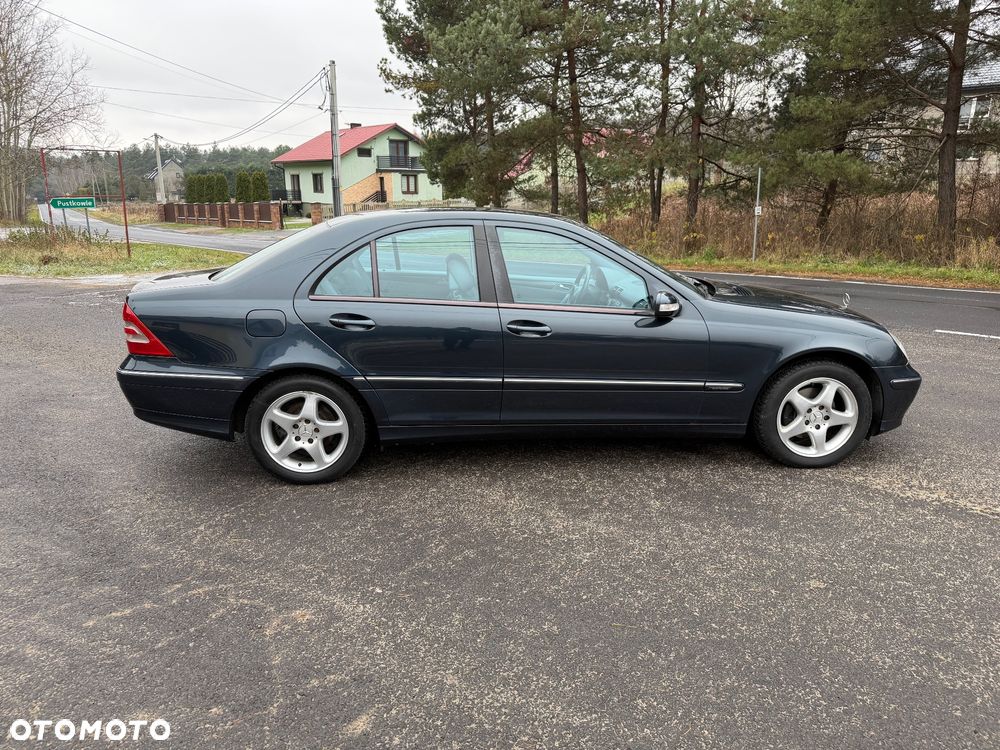 Mercedes-Benz Klasa C 220 T CDI Avantgarde - 8