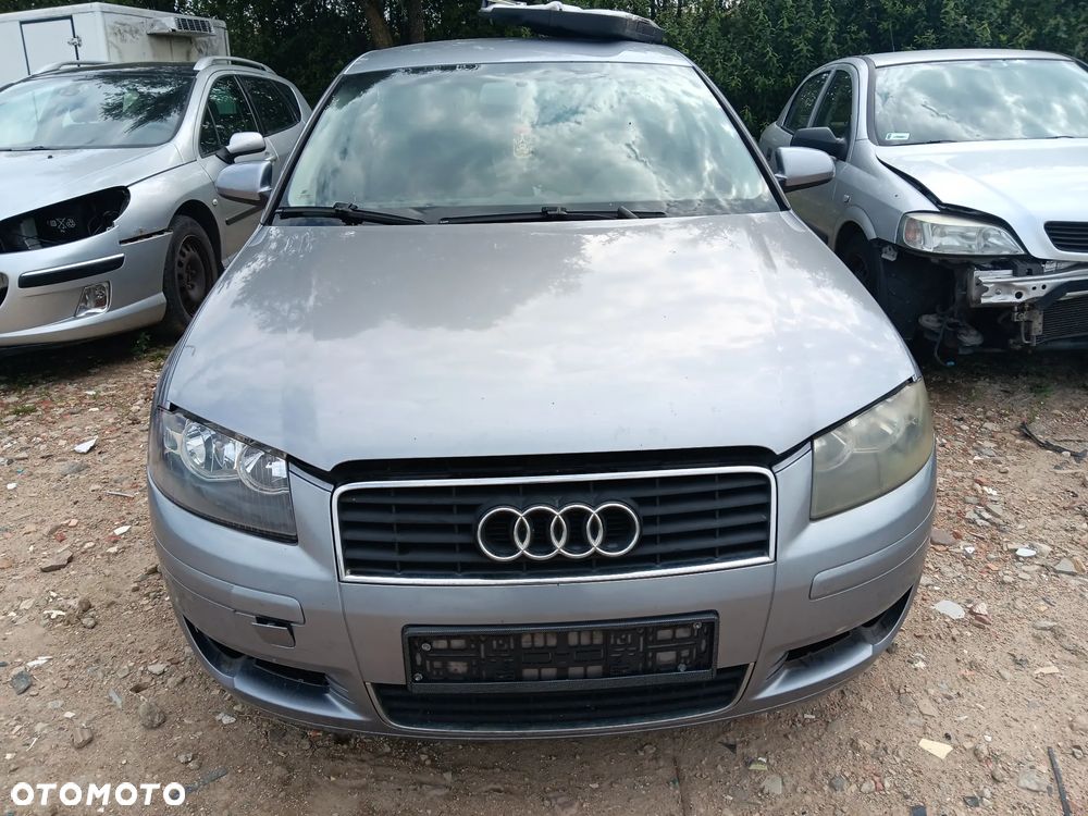 042 / AUDI A3 8P / NA CZĘŚCI /