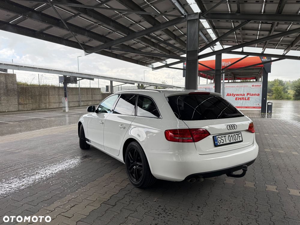 Audi A4 Avant 2.0 TDI DPF Attraction - 13
