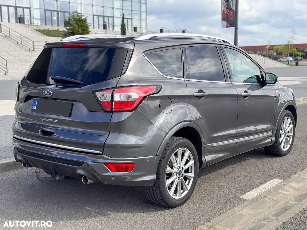 Ford Kuga 2.0 TDCi 4x4 Aut. Vignale - 4