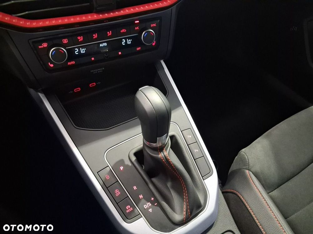 Seat Arona - 32