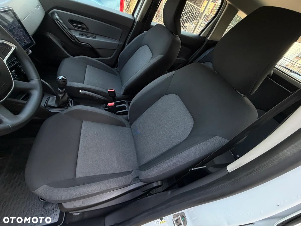 Dacia Duster 1.0 TCe Essential - 12