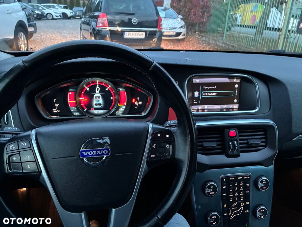Volvo V40 D2 - 14