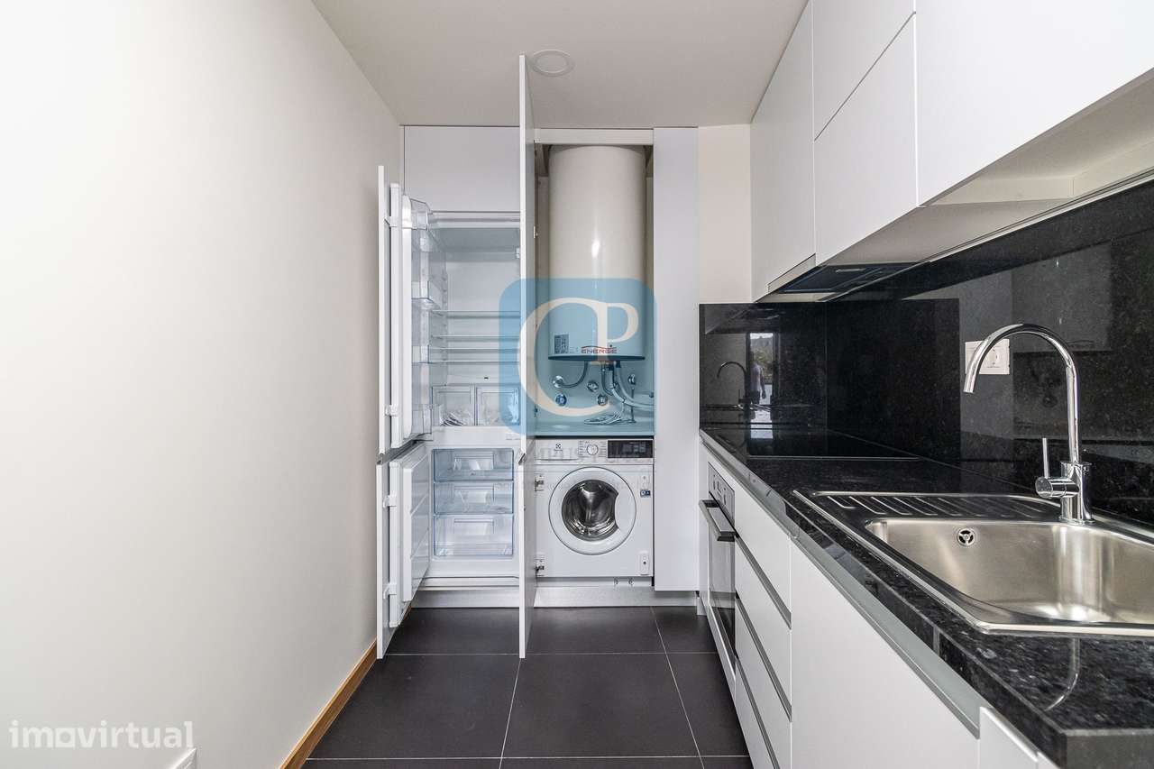 Apartamento T1Kit com garagem, em frente ao Hospital São João - Asprel - Grande imagem: 5/17