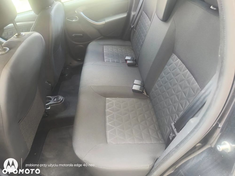 Dacia Duster 1.2 TCe Celebration - 13