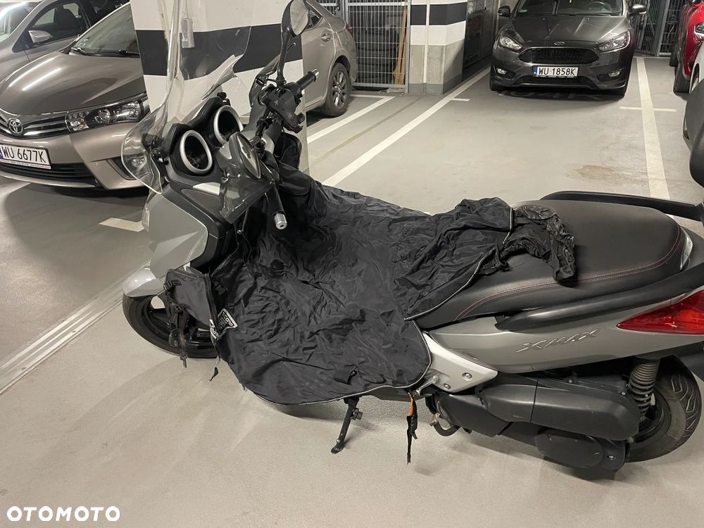 Yamaha X-max - 10