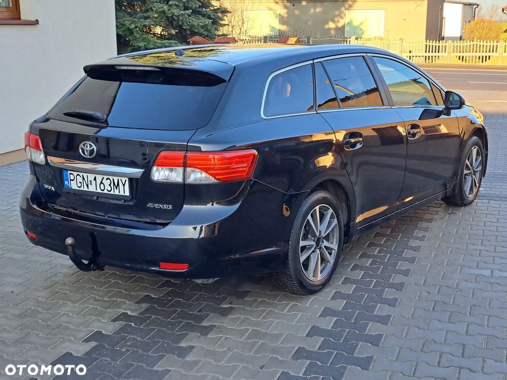 Toyota Avensis 1.8 Premium - 3