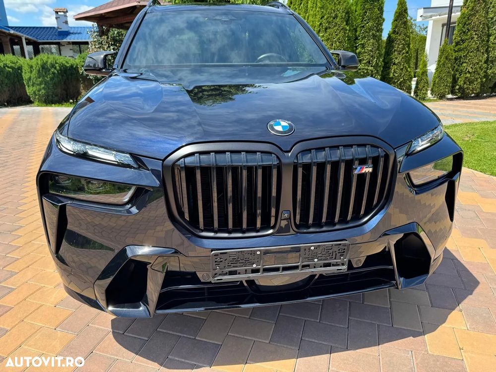 BMW X7 M60i xDrive AT MHEV - 2