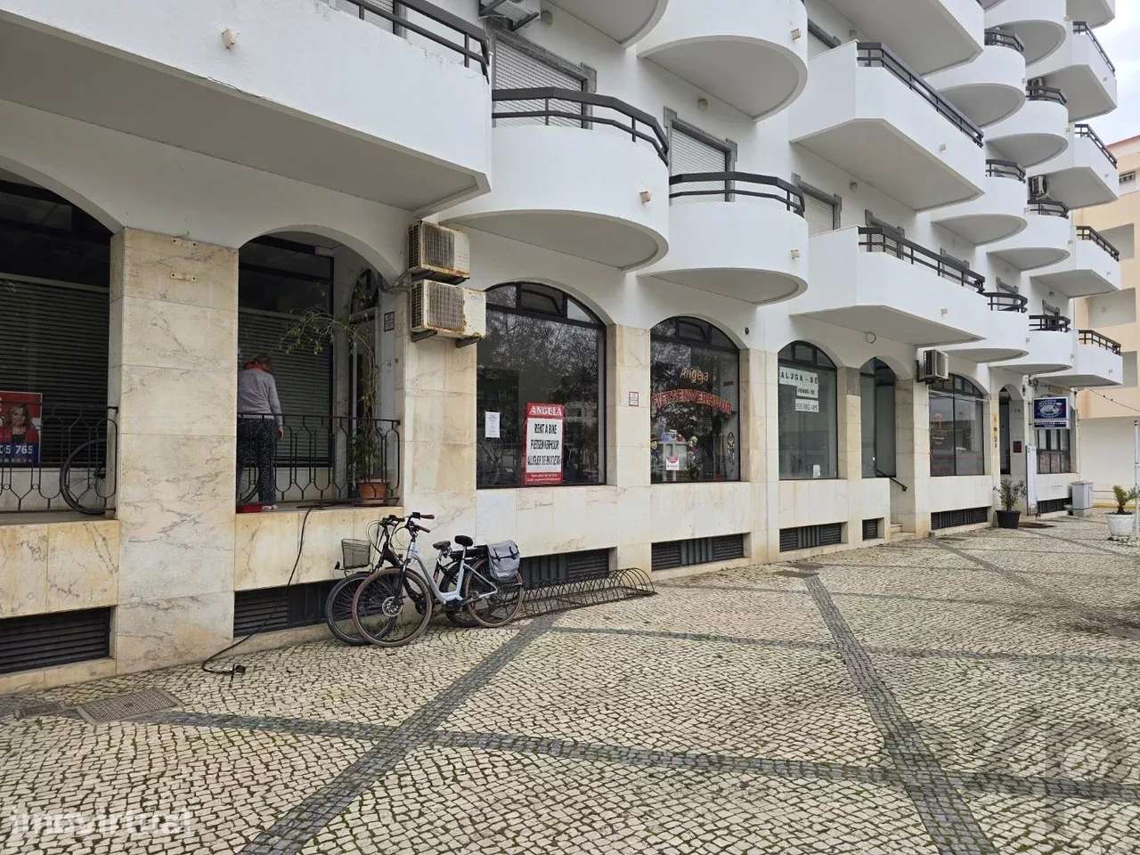 Loja com 72mq em Monte Gordo - Grande imagem: 2/14