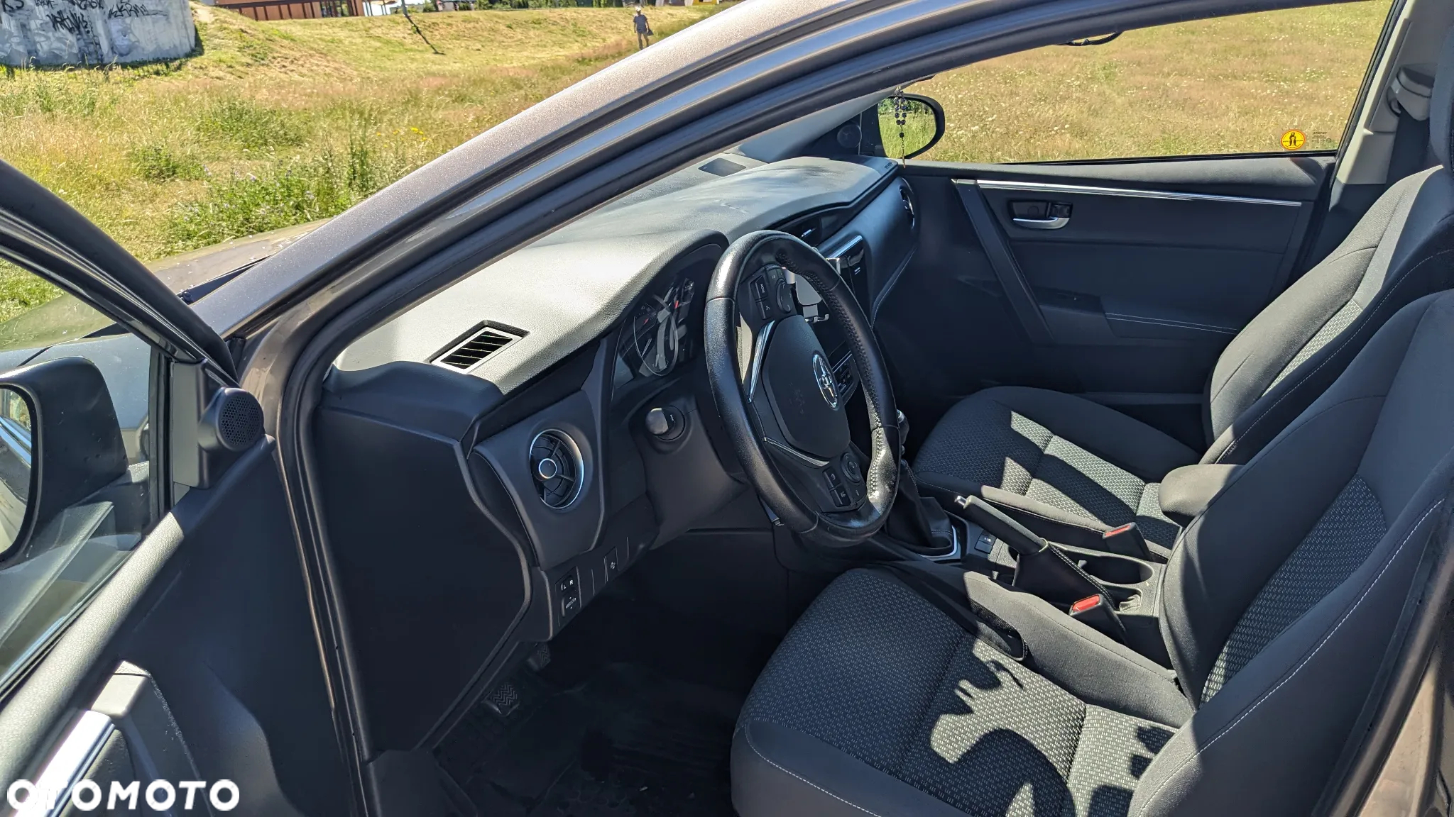 Toyota Corolla 1.6 Premium - 10