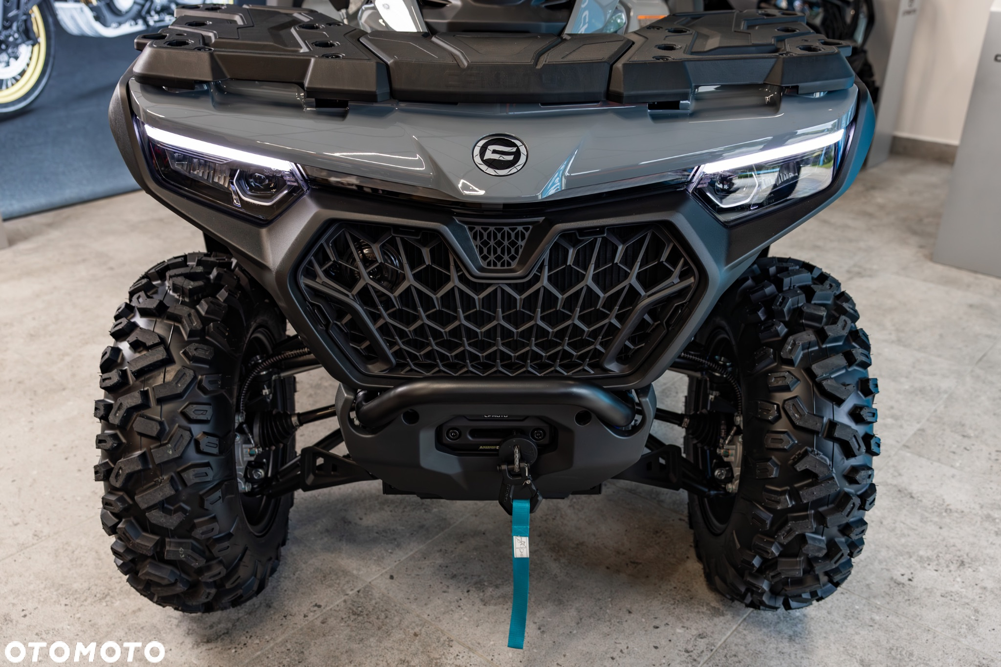 CFMoto CForce - 9