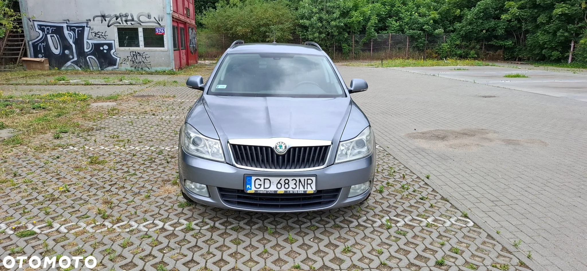 Skoda Octavia 1.6 Ambiente - 8