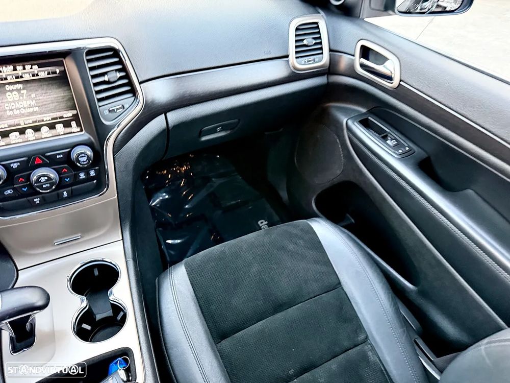Jeep Grand Cherokee 3.6 V6 Overland - 20