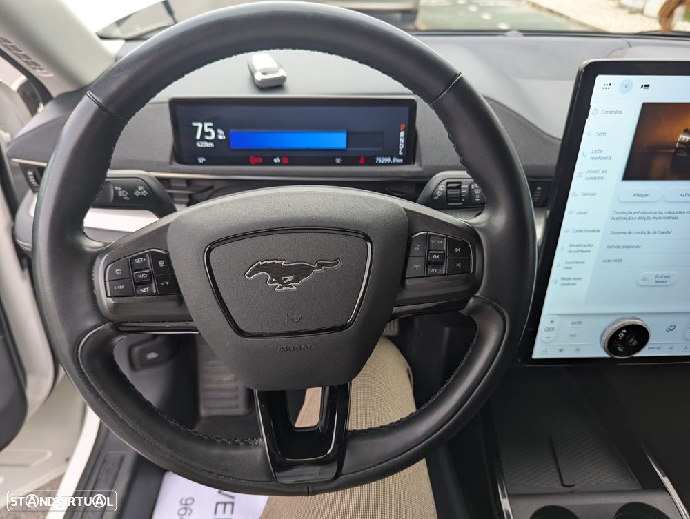Ford Mustang Mach-E - 16
