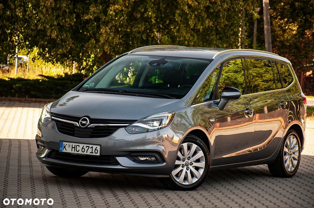 Opel Zafira 2.0 D (CDTI ecoFLEX) Start/Stop Business Innovation - 11