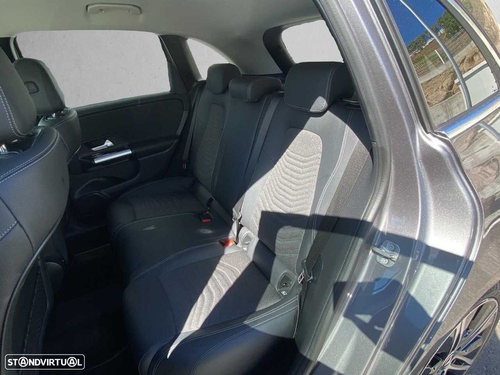 Mercedes-Benz B 180 d - 10