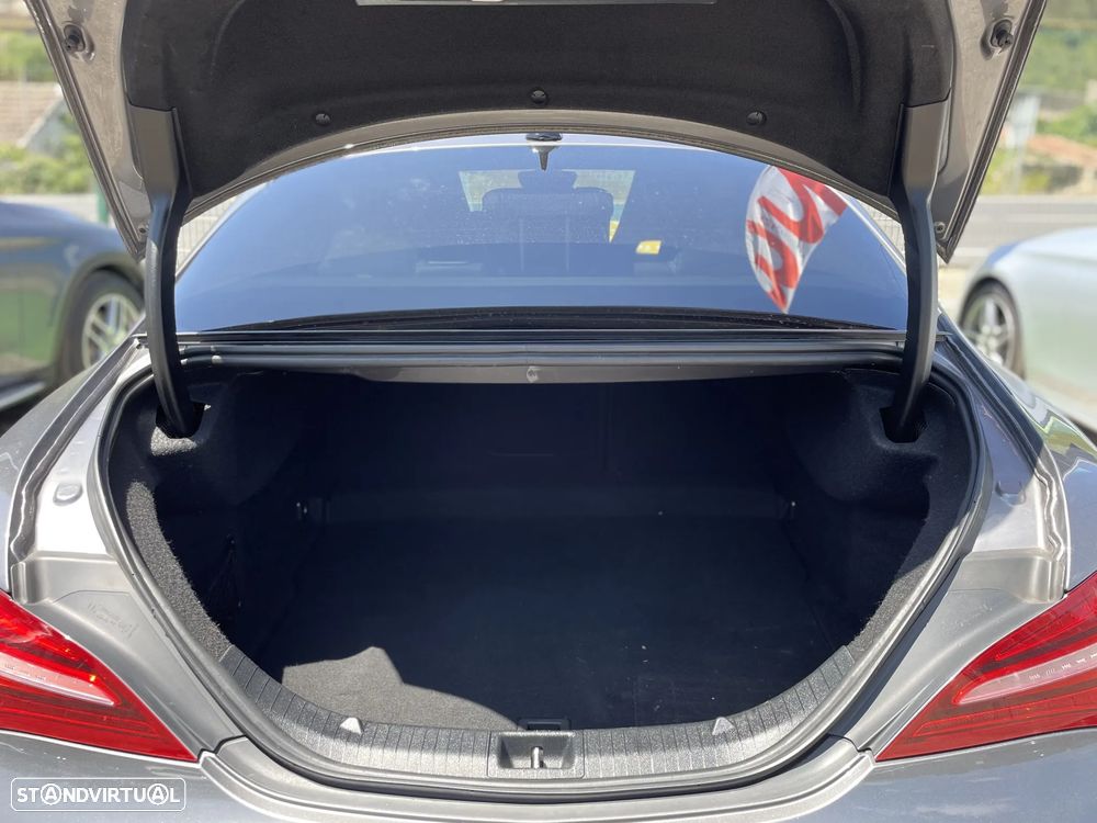 Mercedes-Benz CLA 180 d Urban Aut. - 29