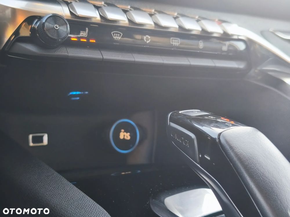 Peugeot 3008 BlueHDi 120 EAT6 Stop & Start Allure - 29