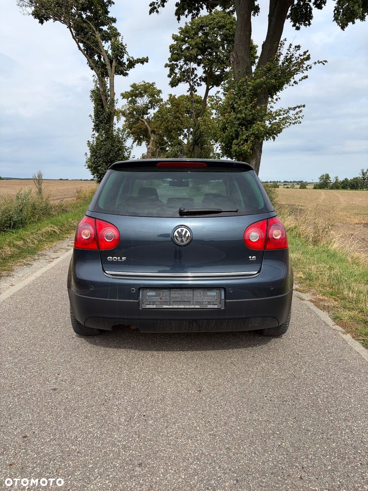 Volkswagen Golf 1.6 Tour Edition - 6