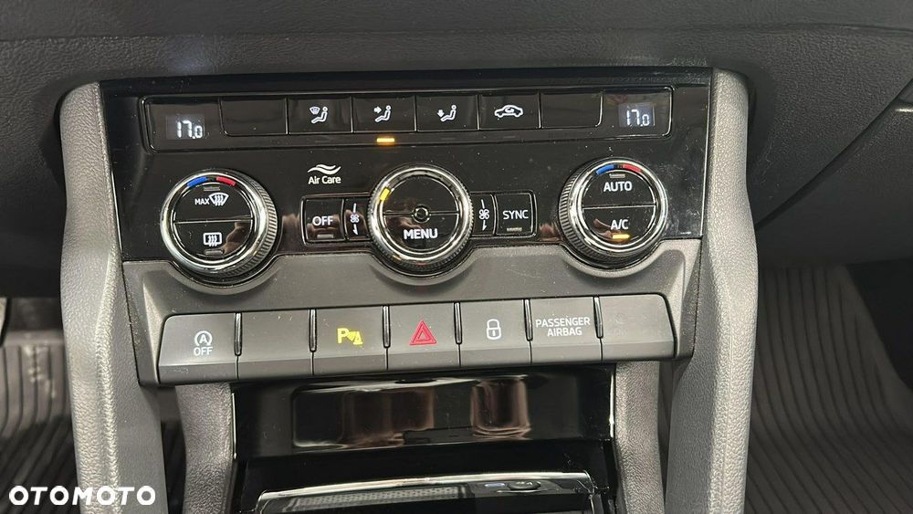 Skoda Karoq 1.5 TSI ACT 4x2 Ambition - 21