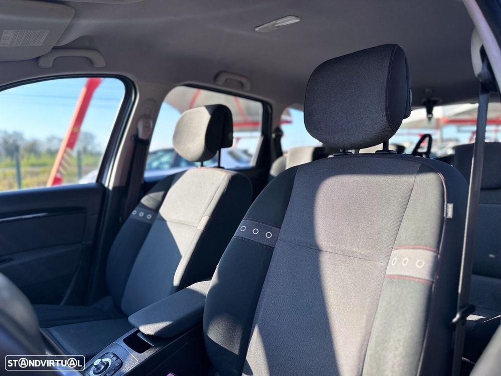 Renault Scénic dCi 110 Expression - 13