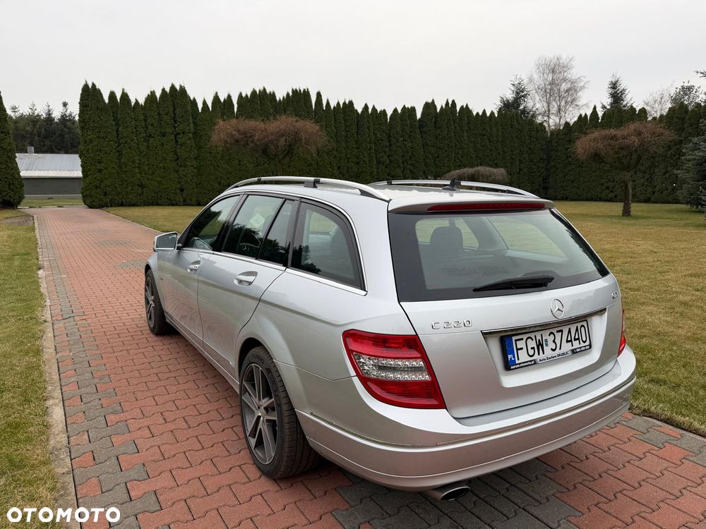 Mercedes-Benz Klasa C 220 CDI DPF Elegance - 15