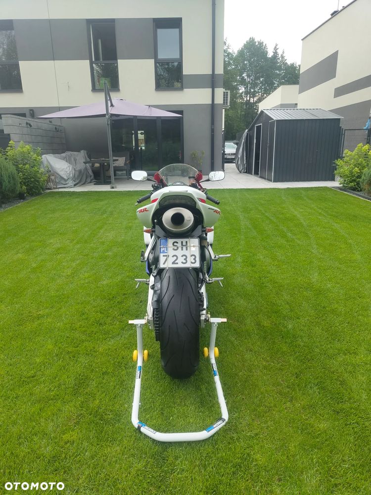 Honda CBR - 3