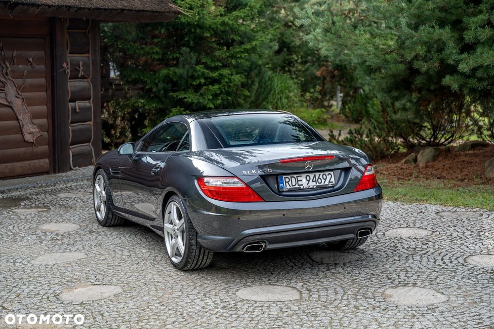 Mercedes-Benz SLK 200 (BlueEFFICIENCY) 7G-TRONIC - 3