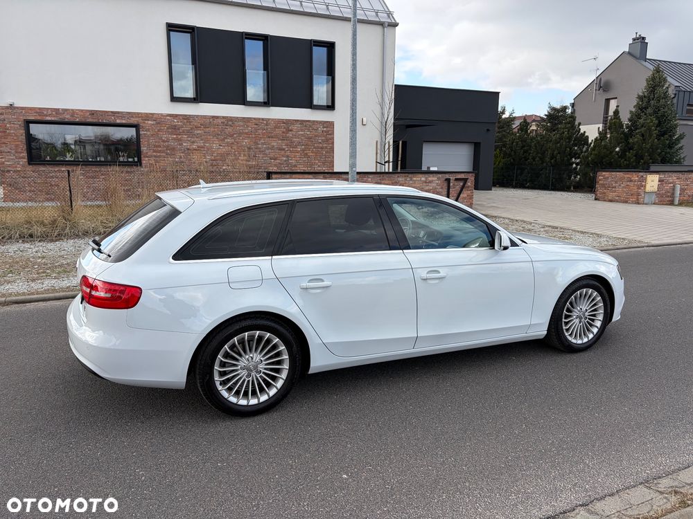 Audi A4 Avant - 10