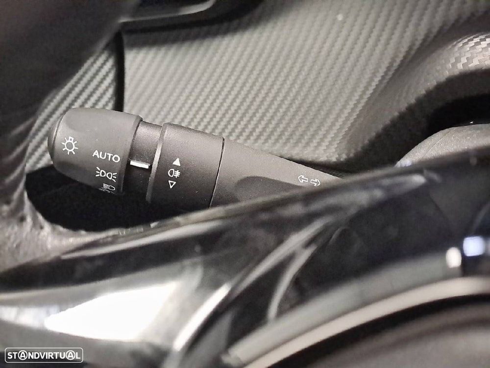 Peugeot 2008 1.2 PureTech Style - 14