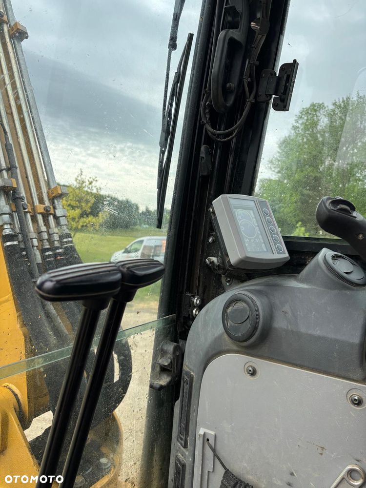 Caterpillar 305.5E - 14