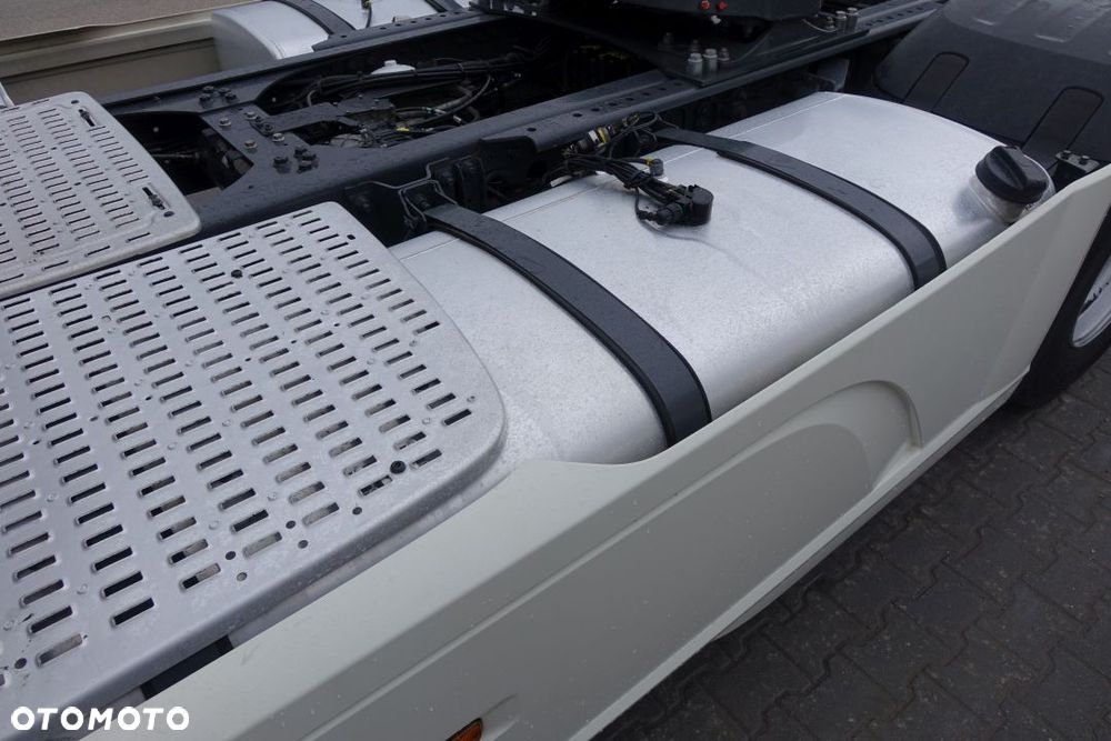 DAF XF 480 FT / SUPER SPACE CAB / STANDARD/ EURO 6 / AUTOMAT / INTARDER / KLIMATYZACJA POSTOJOWA / LODÓWKA / 2 ZBIORNIKI PALIWA - 13