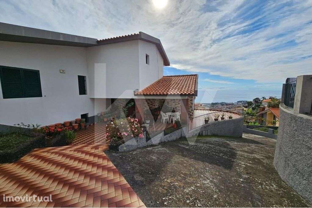 Moradia T5 no Livramento | Monte | Funchal, inserida num terreno de 80 - Grande imagem: 4/39