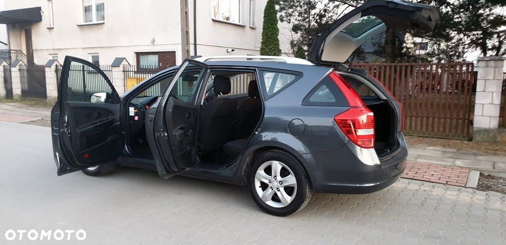 Kia Ceed 1.4 S Euro2012 - 15
