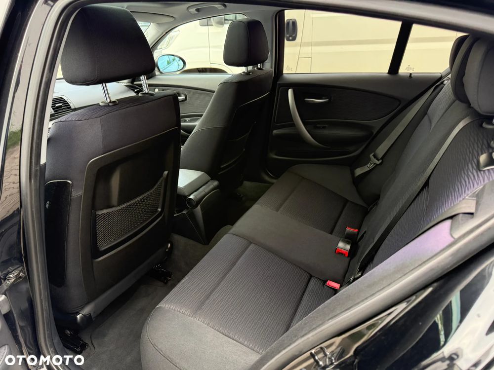 BMW Seria 1 118i - 14