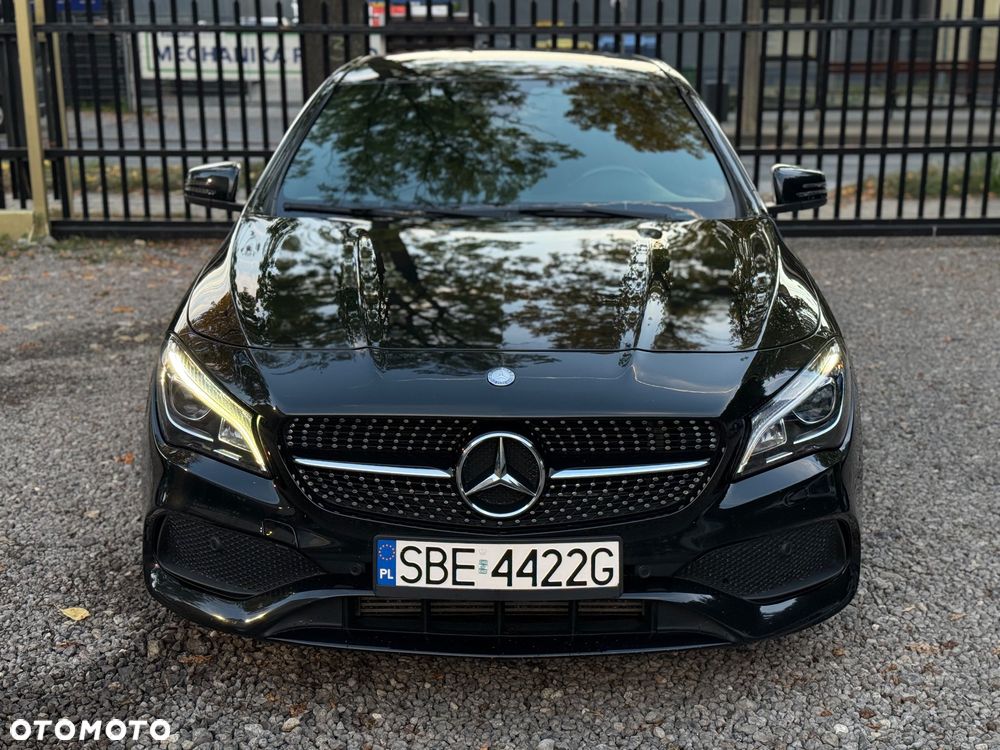 Mercedes-Benz CLA 180 7G-DCT AMG Line - 11