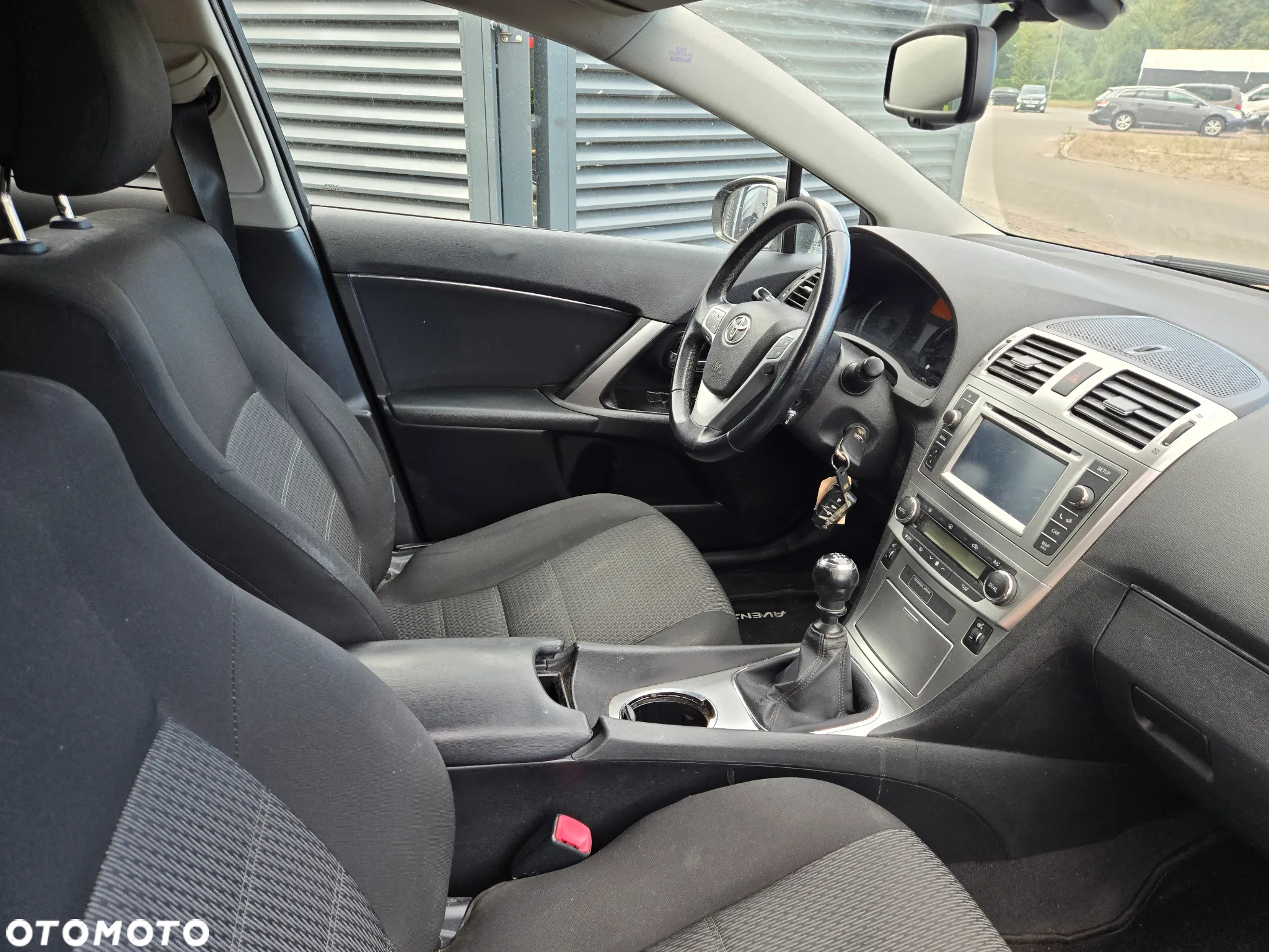 Toyota Avensis 1.8 Business Edition - 4