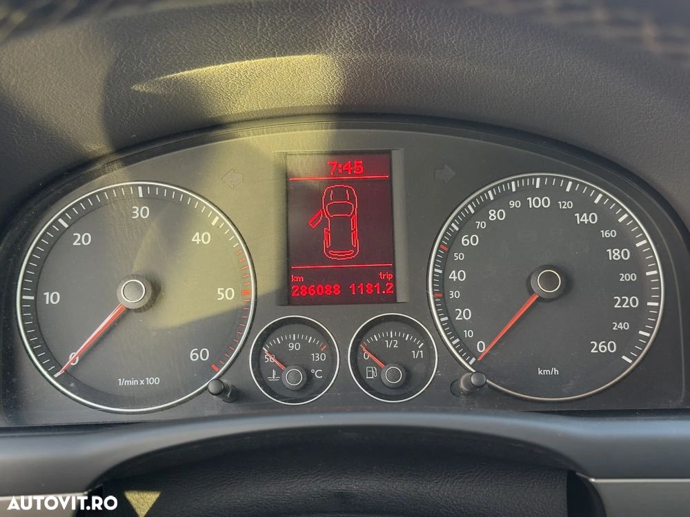 Volkswagen Touran 1.9 TDI DPF Highline - 15