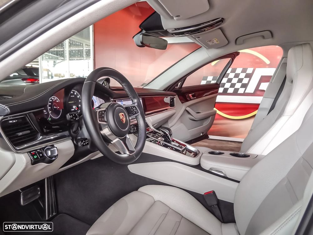 Porsche Panamera 4 E-Hybrid - 9