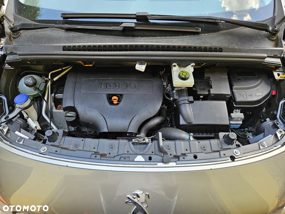 Peugeot 3008 HDi FAP 160 Automatik Allure - 21
