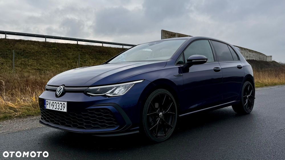 Volkswagen Golf VIII 2.0 TDI R-Line DSG - 1